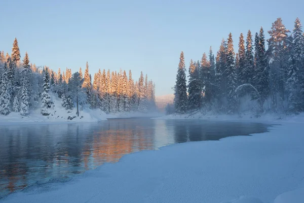Güzel kış aylarında Rus Karelya