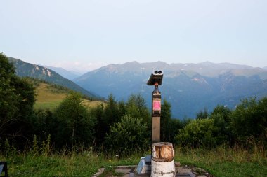 Statsionalny dürbün dağlarda Arkhyz