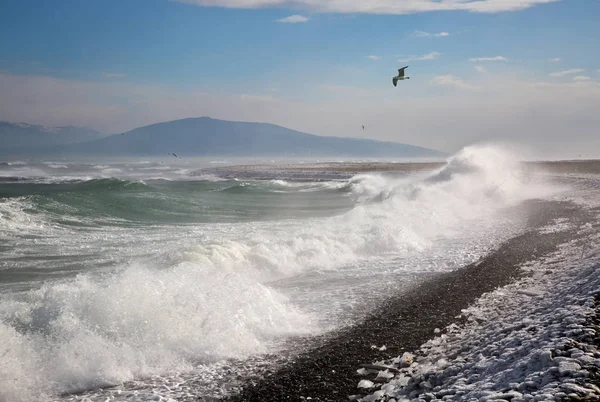 Meereslandschaft des Schwarzen Meeres im Winter — Stockfoto