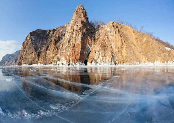 美丽的景色贝加尔湖冬天 — 图库照片
