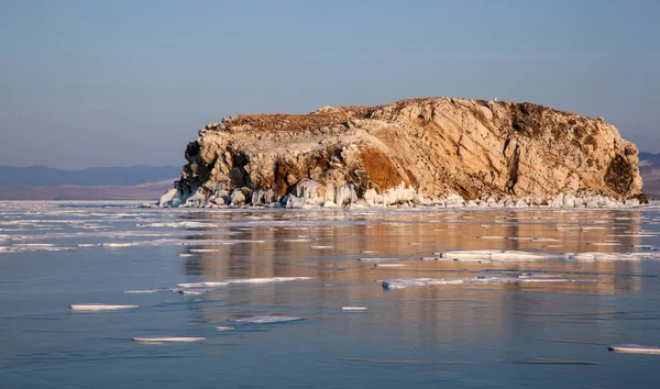 Belle vue sur le lac Baïkal hiver — Photo
