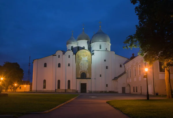 Santa Sofía - la principal iglesia ortodoxa de Veliky Novgorod — Foto de Stock