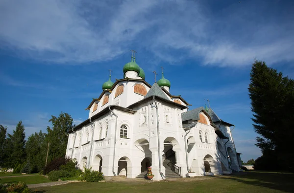 Nikolo-Vyazhishsky kloster nära Veliky Novgorod — Stockfoto