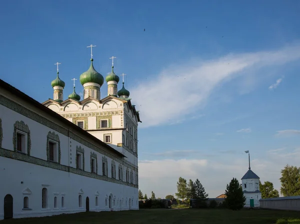 Nikolo-Vyazhishsky kloster nära Veliky Novgorod — Stockfoto
