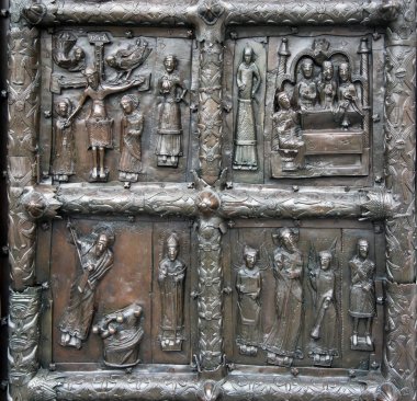 Magdeburg Gates - St. Sophia katedralinin v