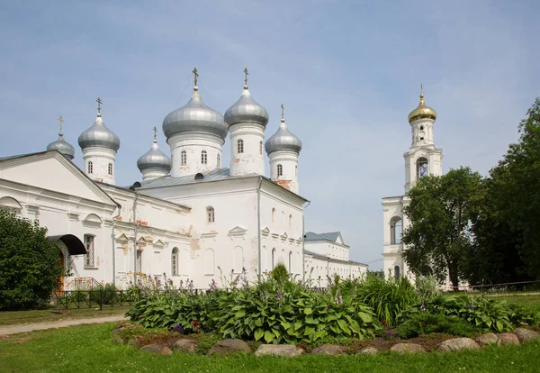 St. Yuriev's Monastery in Veliky Novgorod — Stock Photo, Image