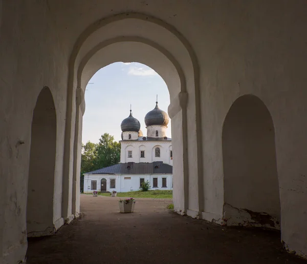 Антониевский монастырь - одно из самых живописных мест Вели — стоковое фото