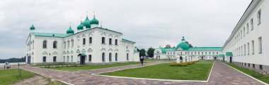 Kutsal Üçlü Alexander-Svirsky Manastırı - Ortodoks Manastırı