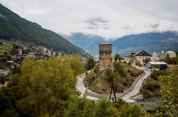 Gürcistan'daki Svan gözetleme kuleleri
