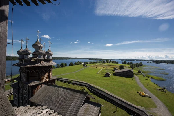 Kizhi, ein Museum für Holzarchitektur — Stockfoto