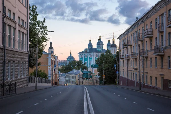 Smolensk şehir içinde kutsal Dormition Katedrali