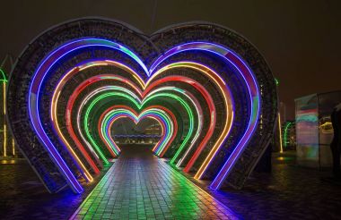 Grozni'nın parkta bir sis akşamları