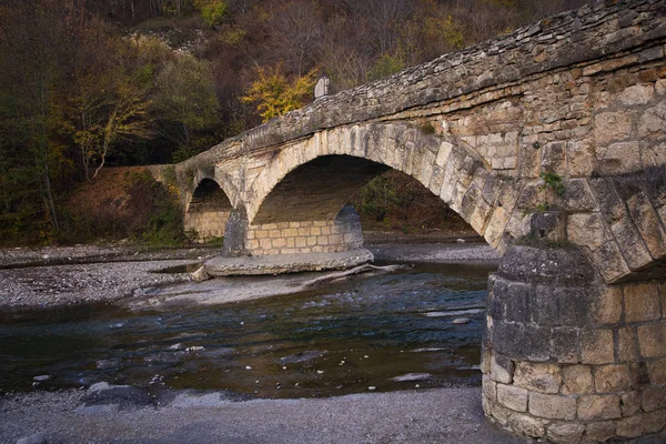 Autumn in the mountains of Adygea and the bridge over the Belaya — Stock Photo, Image