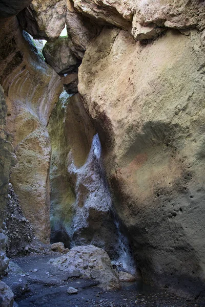 Création naturelle unique dans la gorge du Karadakh du Daghestan — Photo