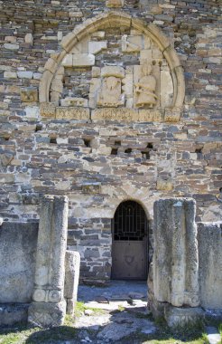 Thaba-Erdy, Dzheyrakh distr 'deki antik bir Hristiyan tapınağıdır.