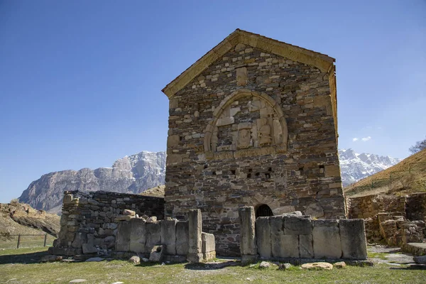 Thaba-Erdy, Dzheyrakh distr 'deki antik bir Hristiyan tapınağıdır.