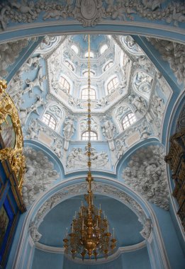 Kutsal Bakire Meryem 'in İşareti Kilisesi D' nin malikanesinde.