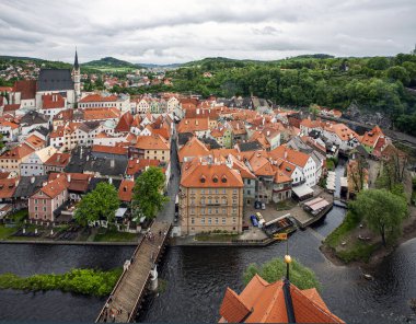 Çek Cumhuriyeti sokakları boyunca yürü - Krumlov
