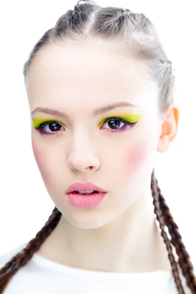 Vrouw met heldere make-up — Stockfoto