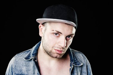 kas genç adam