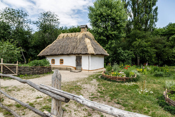 Традиционный украинский дом
