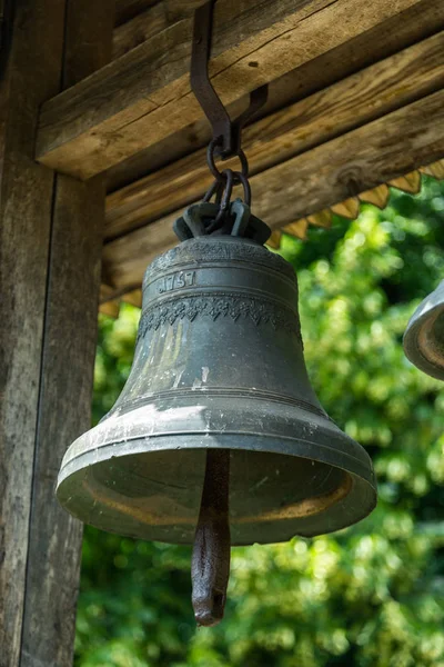 Vieille cloche église — Photo