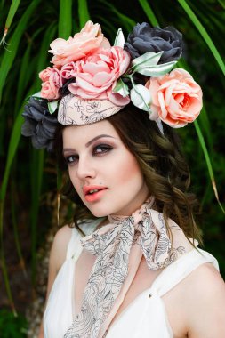 kadın şık şapkalar