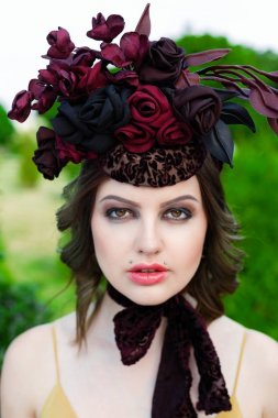 kadın şık şapkalar