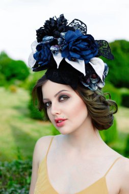 kadın şık şapkalar