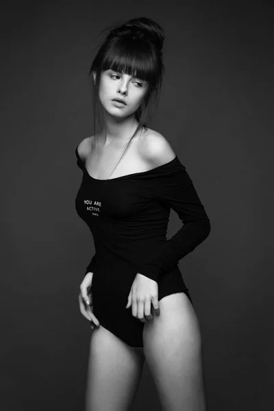 Attraente donna in body — Foto Stock