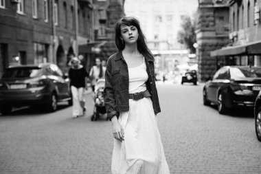 Çekici Genç Kadın