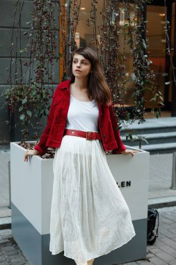 Çekici Genç Kadın