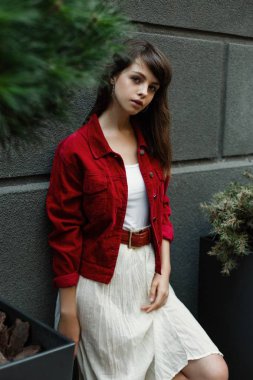 Çekici Genç Kadın