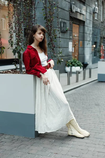 Çekici Genç Kadın