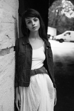 Çekici Genç Kadın