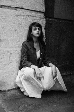 Çekici Genç Kadın