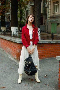 Çekici Genç Kadın