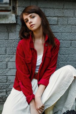 Çekici Genç Kadın