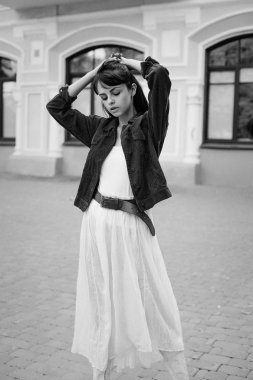 Çekici Genç Kadın