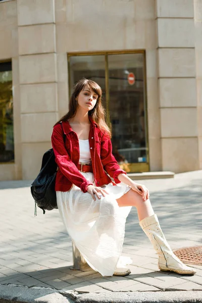 Attractive young woman — Stock Photo, Image