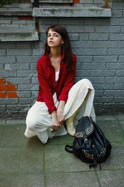 Çekici Genç Kadın