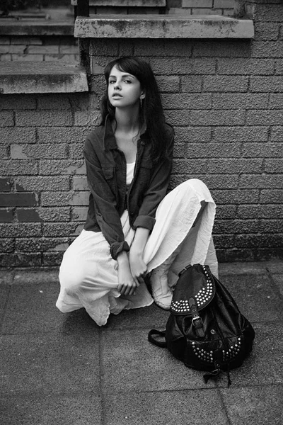 Çekici Genç Kadın