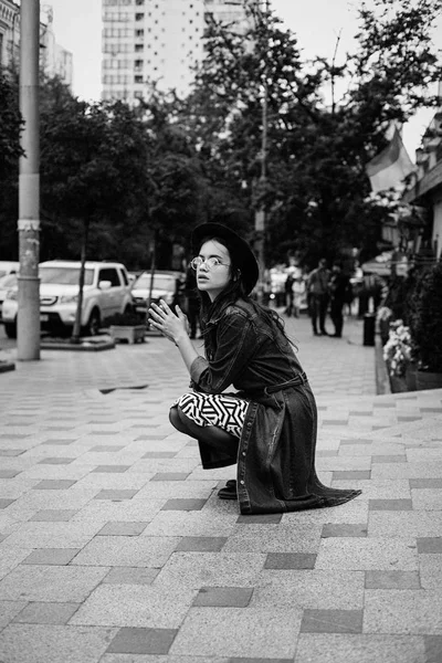 Çekici Genç Kadın