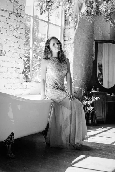 muhteşem bir genç kadın