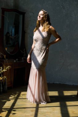 muhteşem bir genç kadın