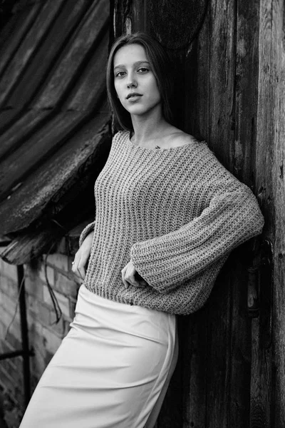 Vonzó nő pulóver — Stock Fotó