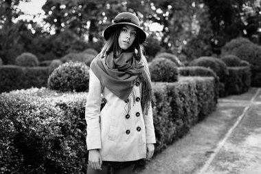 Çekici Genç Kadın