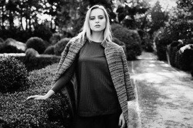 muhteşem bir genç kadın