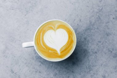 fincan sıcak cappuccino