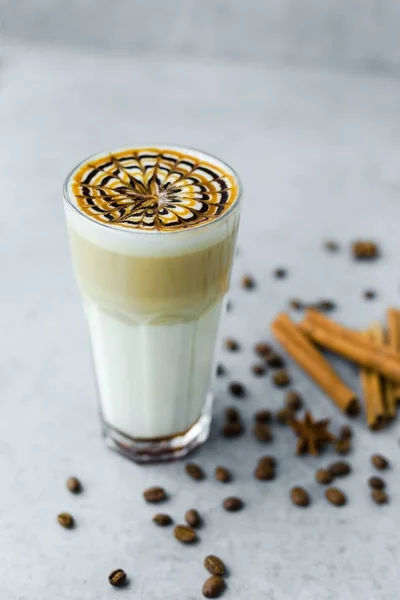 Bicchiere di caffè Latte — Foto Stock